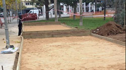 Pista de petanca al parc de la Pau